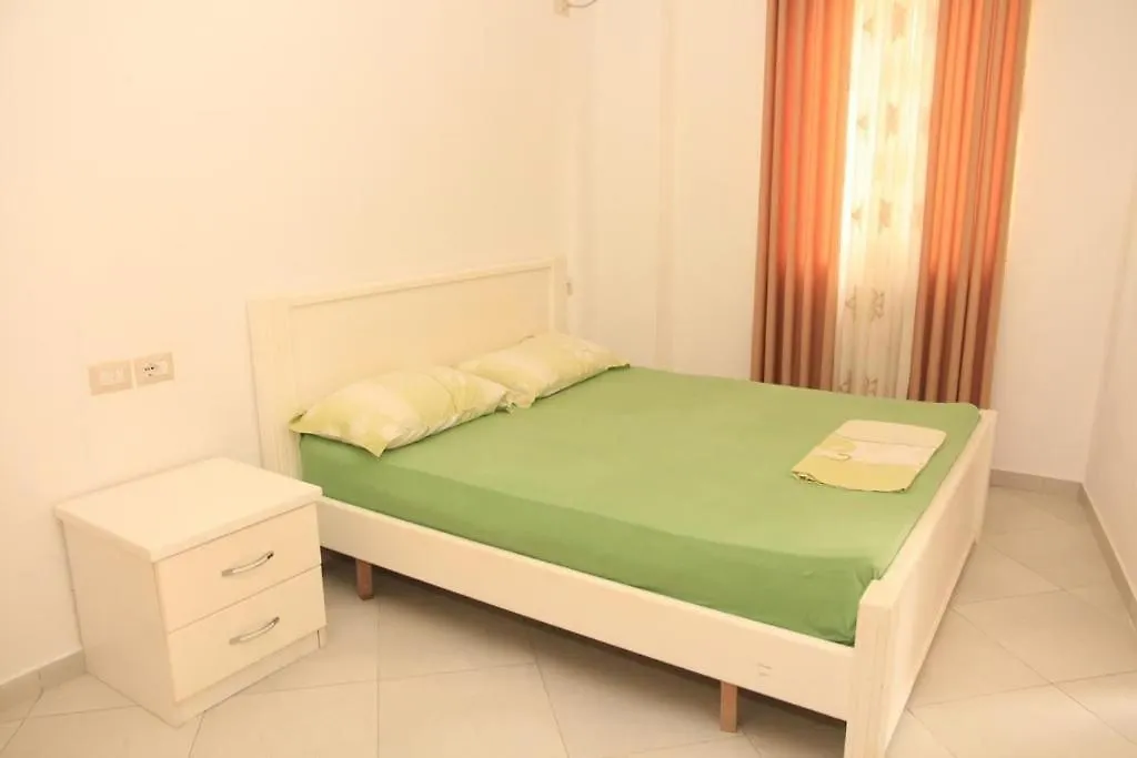 Vila Zyle Velipojë Albania